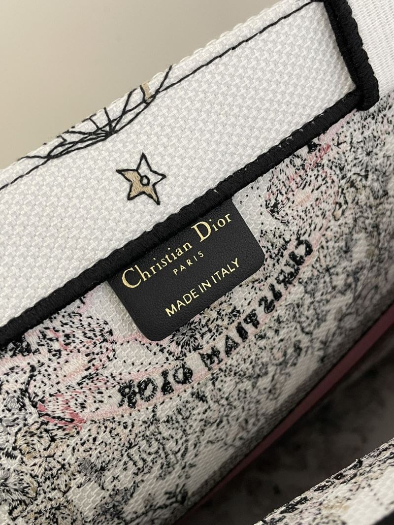 Christian Dior Shopping Bags